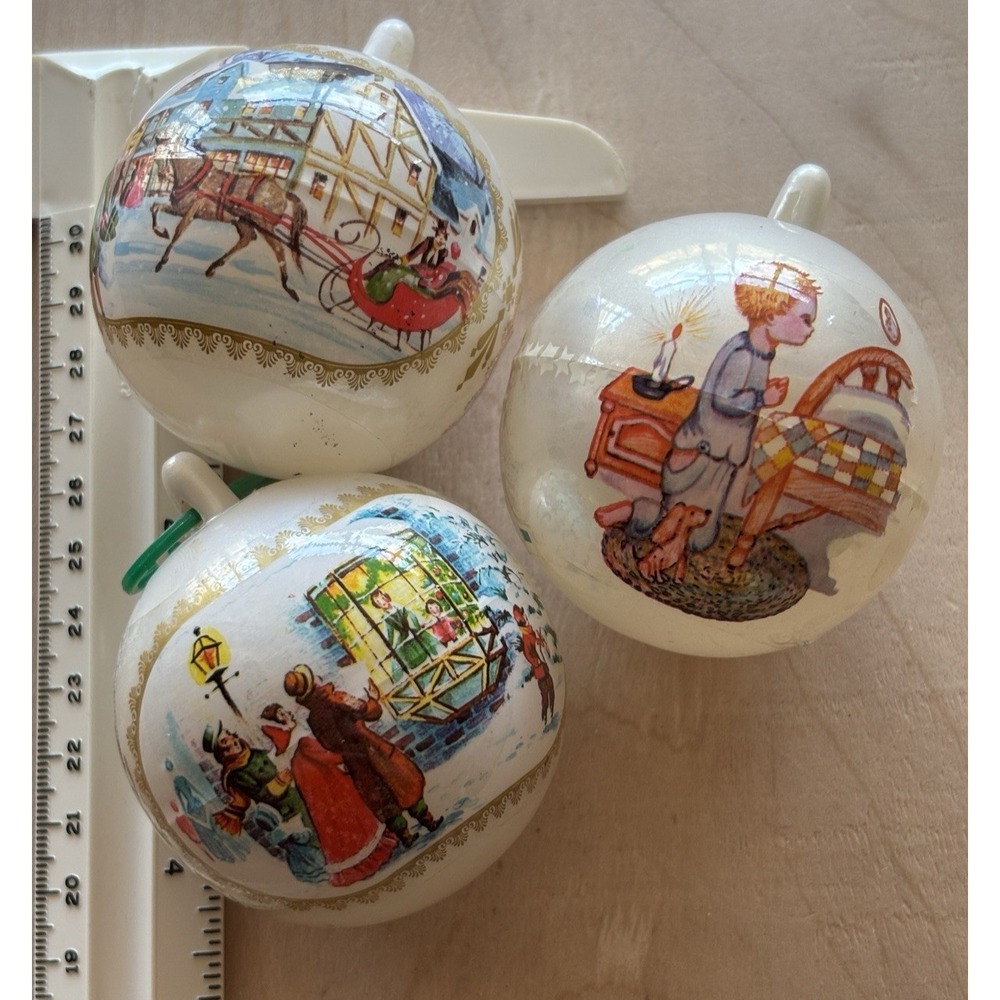 Vtg Bradford Novelty Christmas Ornaments LOT of 3 Hard Plastic Victorian 1975